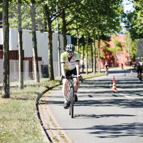 09.08.2026 - GEWOBA Citytriathlon Bremen Michael Burmester http://msf.ph/oto/9943099 09.08.2026 14:39:32 Radfahren 61, 106, 239, 340 meine-sportfotos.de