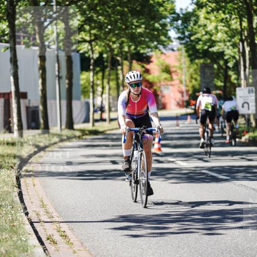 09.08.2026 - GEWOBA Citytriathlon Bremen Michael Burmester http://msf.ph/oto/9943101 09.08.2026 14:39:34 Radfahren 61, 106, 239, 340 meine-sportfotos.de