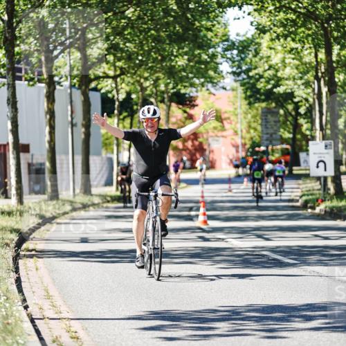 09.08.2026 - GEWOBA Citytriathlon Bremen Michael Burmester http://msf.ph/oto/9943111 09.08.2026 14:39:48 Radfahren 234, 258, 340, 391, 413, 423 meine-sportfotos.de