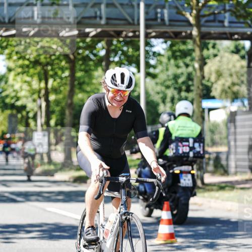 09.08.2026 - GEWOBA Citytriathlon Bremen Michael Burmester http://msf.ph/oto/9943116 09.08.2026 14:39:50 Radfahren 234, 258, 391, 393, 413, 423 meine-sportfotos.de
