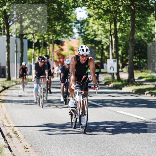 09.08.2026 - GEWOBA Citytriathlon Bremen Michael Burmester http://msf.ph/oto/9943139 09.08.2026 14:40:13 Radfahren 88, 101, 237, 238, 261, 282, 338, 388, 412, 440, 479, 482 meine-sportfotos.de