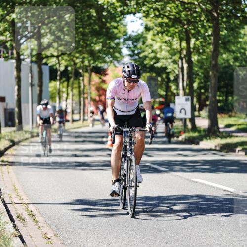 09.08.2026 - GEWOBA Citytriathlon Bremen Michael Burmester http://msf.ph/oto/9943156 09.08.2026 14:40:23 Radfahren 88, 101, 197, 204, 224, 238, 244, 338, 388, 412, 440, 449, 456, 482 meine-sportfotos.de