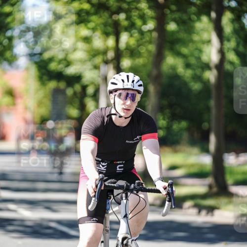 09.08.2026 - GEWOBA Citytriathlon Bremen Michael Burmester http://msf.ph/oto/9943186 09.08.2026 14:40:46 Radfahren 18, 250, 415, 442, 493, 515 meine-sportfotos.de