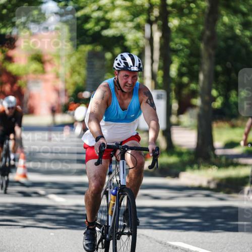 09.08.2026 - GEWOBA Citytriathlon Bremen Michael Burmester http://msf.ph/oto/9943206 09.08.2026 14:41:07 Radfahren 132, 199, 206, 368, 372, 405, 409, 428, 501 meine-sportfotos.de