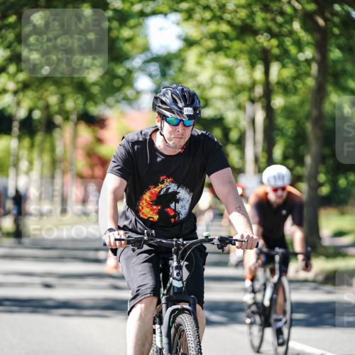 09.08.2026 - GEWOBA Citytriathlon Bremen Michael Burmester http://msf.ph/oto/9943210 09.08.2026 14:41:08 Radfahren 132, 199, 368, 372, 409, 428, 501 meine-sportfotos.de
