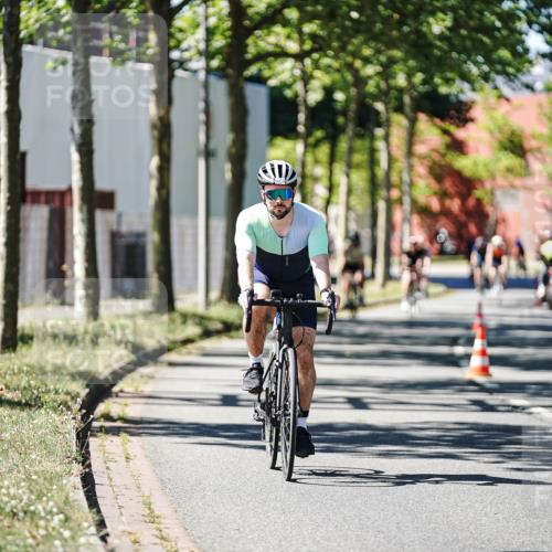 09.08.2026 - GEWOBA Citytriathlon Bremen Michael Burmester http://msf.ph/oto/9943228 09.08.2026 14:41:28 Radfahren 142, 213, 223, 230, 231, 264, 342, 422, 435, 471 meine-sportfotos.de