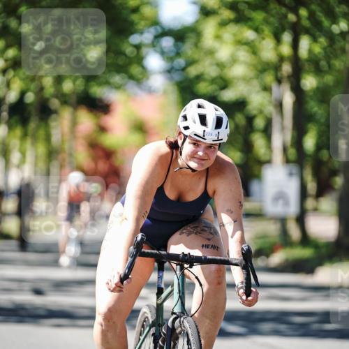 09.08.2026 - GEWOBA Citytriathlon Bremen Michael Burmester http://msf.ph/oto/9943233 09.08.2026 14:41:34 Radfahren 142, 213, 223, 230, 342, 389, 419, 435, 471 meine-sportfotos.de