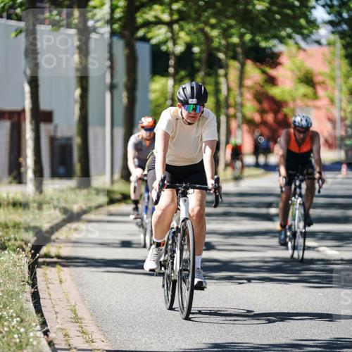 09.08.2026 - GEWOBA Citytriathlon Bremen Michael Burmester http://msf.ph/oto/9943235 09.08.2026 14:41:35 Radfahren 142, 213, 223, 230, 255, 342, 389, 419, 435, 471 meine-sportfotos.de