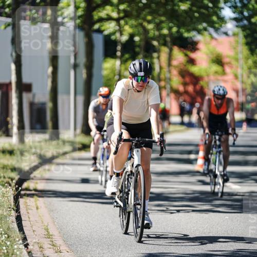 09.08.2026 - GEWOBA Citytriathlon Bremen Michael Burmester http://msf.ph/oto/9943236 09.08.2026 14:41:35 Radfahren 142, 213, 223, 230, 255, 342, 389, 419, 435, 471 meine-sportfotos.de
