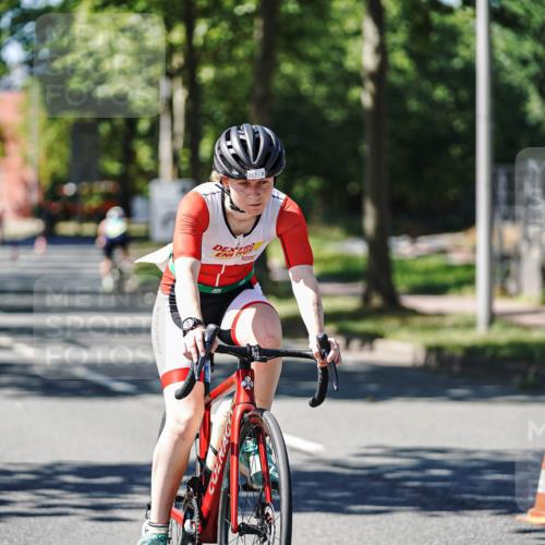 09.08.2026 - GEWOBA Citytriathlon Bremen Michael Burmester http://msf.ph/oto/9943274 09.08.2026 14:42:03 Radfahren 214, 252, 262, 381, 397, 424, 437, 441, 467, 468 meine-sportfotos.de