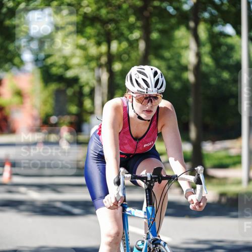 09.08.2026 - GEWOBA Citytriathlon Bremen Michael Burmester http://msf.ph/oto/9943289 09.08.2026 14:42:17 Radfahren 214, 252, 299, 379, 381, 441, 467 meine-sportfotos.de