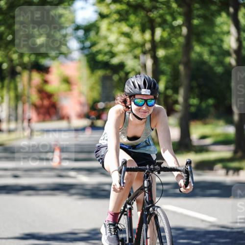 09.08.2026 - GEWOBA Citytriathlon Bremen Michael Burmester http://msf.ph/oto/9943294 09.08.2026 14:42:36 Radfahren 195, 233, 268, 281, 421 meine-sportfotos.de