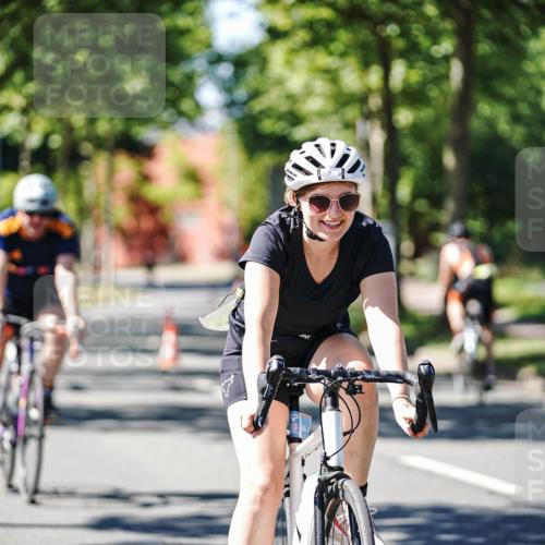 09.08.2026 - GEWOBA Citytriathlon Bremen Michael Burmester http://msf.ph/oto/9943300 09.08.2026 14:42:40 Radfahren 195, 233, 268, 281, 348, 421 meine-sportfotos.de