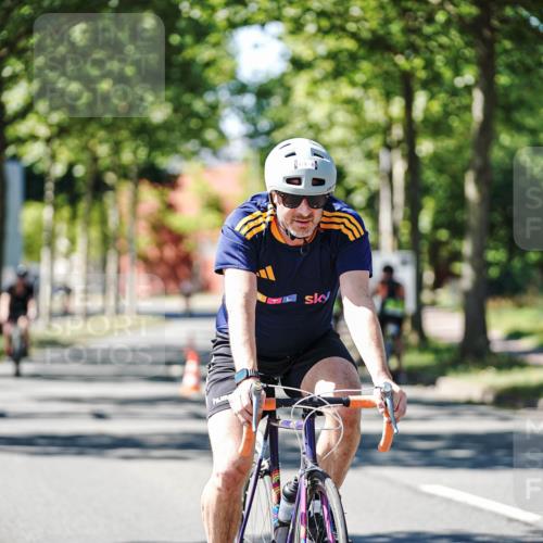 09.08.2026 - GEWOBA Citytriathlon Bremen Michael Burmester http://msf.ph/oto/9943301 09.08.2026 14:42:41 Radfahren 195, 233, 268, 281, 348, 421 meine-sportfotos.de