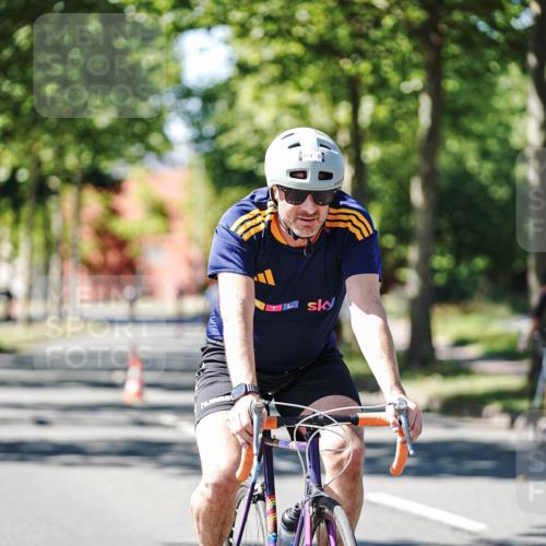 09.08.2026 - GEWOBA Citytriathlon Bremen Michael Burmester http://msf.ph/oto/9943302 09.08.2026 14:42:41 Radfahren 195, 233, 268, 281, 348, 421 meine-sportfotos.de