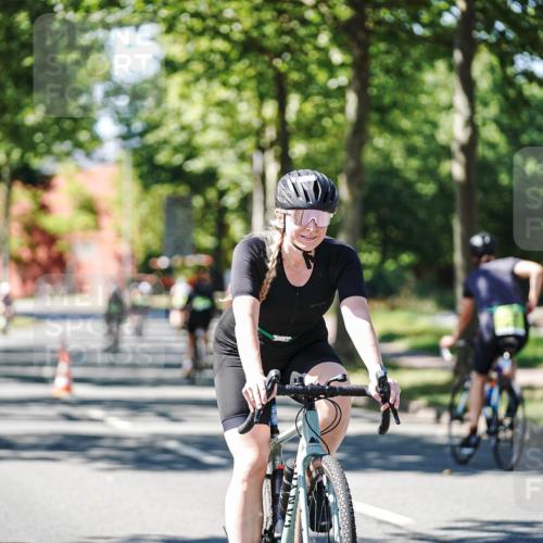 09.08.2026 - GEWOBA Citytriathlon Bremen Michael Burmester http://msf.ph/oto/9943305 09.08.2026 14:42:45 Radfahren 195, 233, 268, 281, 348, 421 meine-sportfotos.de