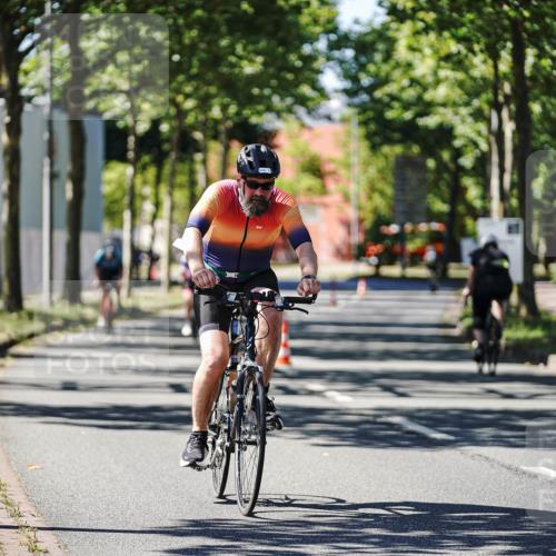 09.08.2026 - GEWOBA Citytriathlon Bremen Michael Burmester http://msf.ph/oto/9943321 09.08.2026 14:43:08 Radfahren 201, 375, 426, 430, 480, 525 meine-sportfotos.de