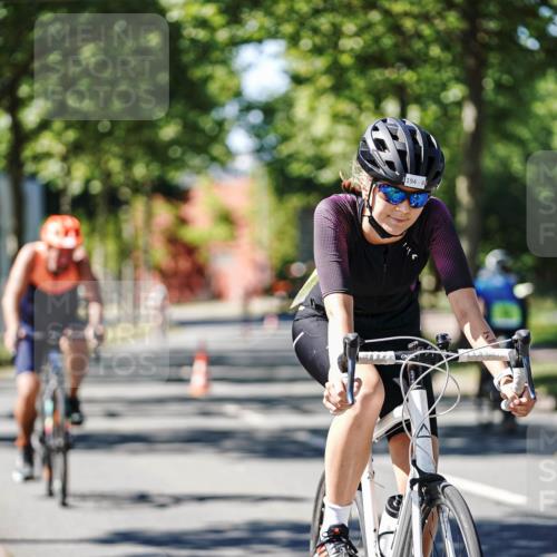 09.08.2026 - GEWOBA Citytriathlon Bremen Michael Burmester http://msf.ph/oto/9943351 09.08.2026 14:43:34 Radfahren 194, 198, 275, 361, 432, 436, 452, 463, 489, 494 meine-sportfotos.de