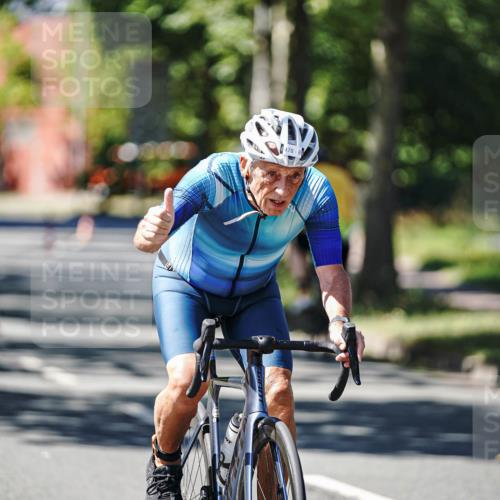 09.08.2026 - GEWOBA Citytriathlon Bremen Michael Burmester http://msf.ph/oto/9943389 09.08.2026 14:44:26 Radfahren 191, 245, 303, 318, 478, 495, 502 meine-sportfotos.de