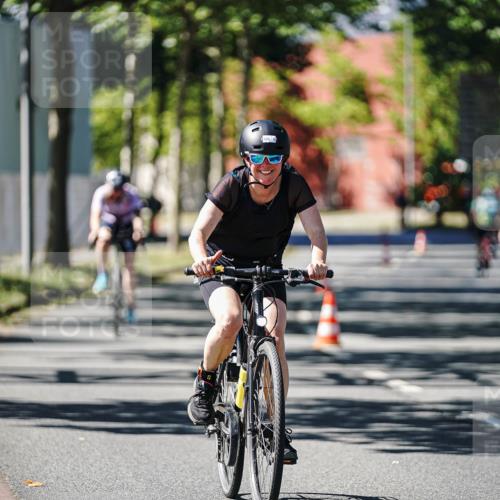 09.08.2026 - GEWOBA Citytriathlon Bremen Michael Burmester http://msf.ph/oto/9943398 09.08.2026 14:44:50 Radfahren 259, 486 meine-sportfotos.de