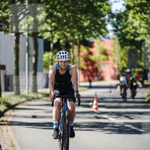 09.08.2026 - GEWOBA Citytriathlon Bremen Michael Burmester http://msf.ph/oto/9943459 09.08.2026 14:46:06 Radfahren 246, 332, 367, 496 meine-sportfotos.de