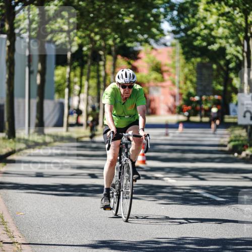 09.08.2026 - GEWOBA Citytriathlon Bremen Michael Burmester http://msf.ph/oto/9943488 09.08.2026 14:46:59 Radfahren 392, 414, 447, 461, 464, 488, 506 meine-sportfotos.de