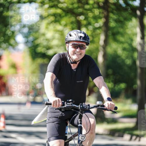 09.08.2026 - GEWOBA Citytriathlon Bremen Michael Burmester http://msf.ph/oto/9943518 09.08.2026 14:48:13 Radfahren 333, 459 meine-sportfotos.de