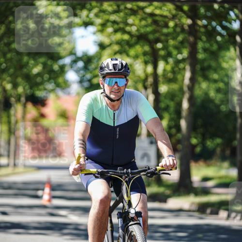 09.08.2026 - GEWOBA Citytriathlon Bremen Michael Burmester http://msf.ph/oto/9943547 09.08.2026 14:49:24 Radfahren 408 meine-sportfotos.de
