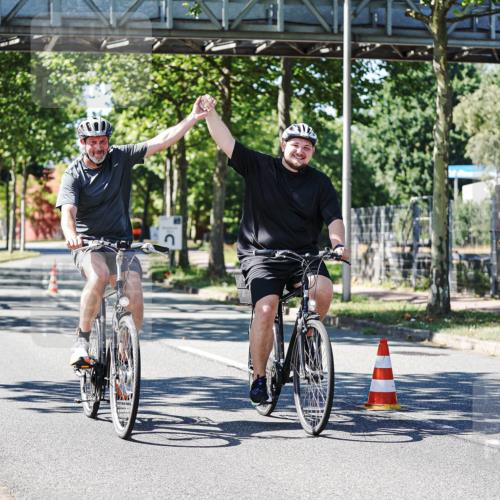 09.08.2026 - GEWOBA Citytriathlon Bremen Michael Burmester http://msf.ph/oto/9943598 09.08.2026 14:58:55 Radfahren 55, 444 meine-sportfotos.de