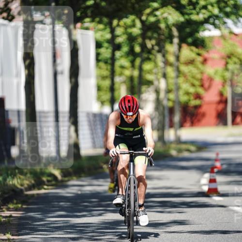 09.08.2026 - GEWOBA Citytriathlon Bremen Michael Burmester http://msf.ph/oto/9943608 09.08.2026 10:18:00 Radfahren 282, 285 meine-sportfotos.de