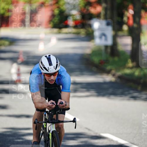 09.08.2026 - GEWOBA Citytriathlon Bremen Michael Burmester http://msf.ph/oto/9943624 09.08.2026 10:18:38 Radfahren 280, 302, 306 meine-sportfotos.de