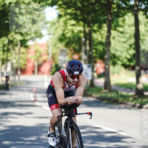 09.08.2026 - GEWOBA Citytriathlon Bremen Michael Burmester http://msf.ph/oto/9943627 09.08.2026 10:20:05 Radfahren 326, 386 meine-sportfotos.de