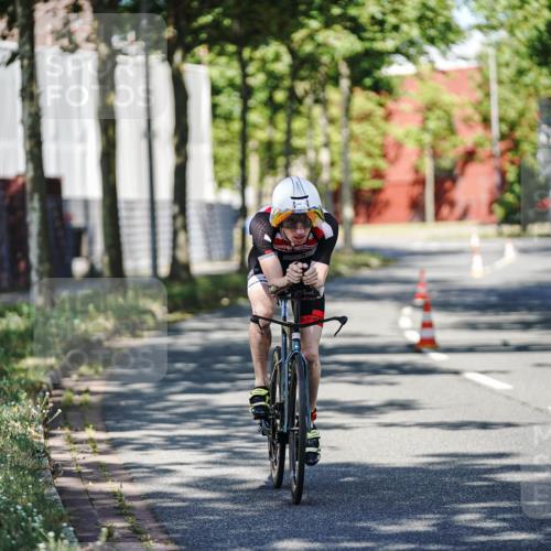 09.08.2026 - GEWOBA Citytriathlon Bremen Michael Burmester http://msf.ph/oto/9943631 09.08.2026 10:20:09 Radfahren 326, 386 meine-sportfotos.de