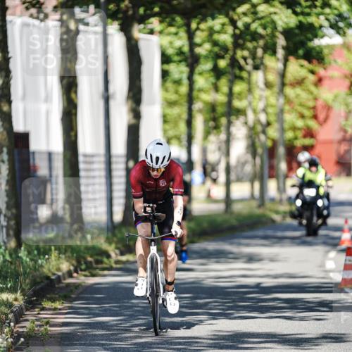 09.08.2026 - GEWOBA Citytriathlon Bremen Michael Burmester http://msf.ph/oto/9943634 09.08.2026 10:21:34 Radfahren 287, 349 meine-sportfotos.de