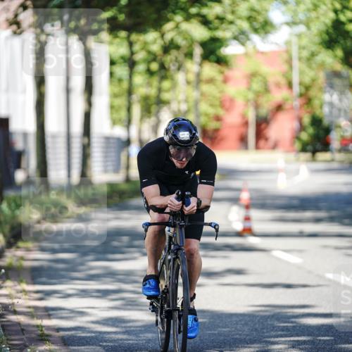 09.08.2026 - GEWOBA Citytriathlon Bremen Michael Burmester http://msf.ph/oto/9943637 09.08.2026 10:21:37 Radfahren 287, 349 meine-sportfotos.de