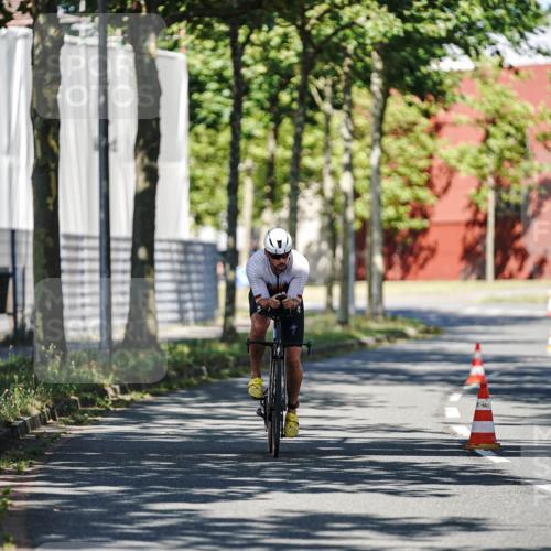 09.08.2026 - GEWOBA Citytriathlon Bremen Michael Burmester http://msf.ph/oto/9943640 09.08.2026 10:22:19 Radfahren 387 meine-sportfotos.de