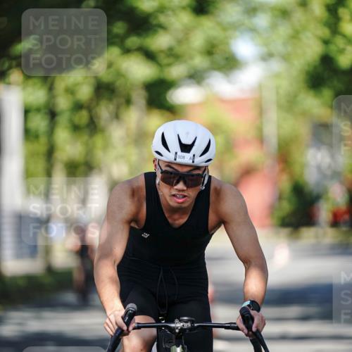 09.08.2026 - GEWOBA Citytriathlon Bremen Michael Burmester http://msf.ph/oto/9943647 09.08.2026 10:23:05 Radfahren 284, 308 meine-sportfotos.de