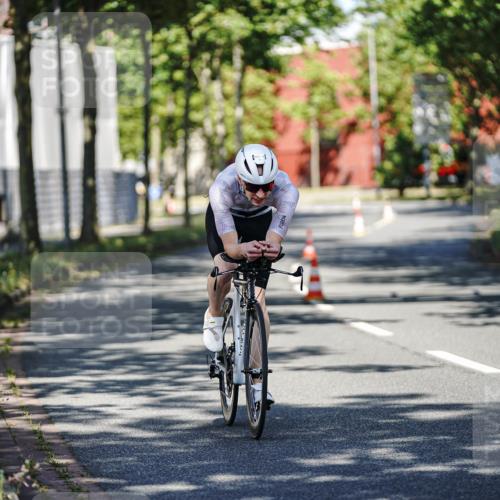 09.08.2026 - GEWOBA Citytriathlon Bremen Michael Burmester http://msf.ph/oto/9943652 09.08.2026 10:23:20 Radfahren 284, 308, 351 meine-sportfotos.de