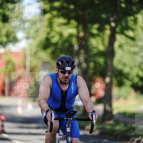 09.08.2026 - GEWOBA Citytriathlon Bremen Michael Burmester http://msf.ph/oto/9943662 09.08.2026 10:24:32 Radfahren 286, 297, 393 meine-sportfotos.de