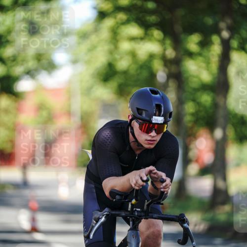 09.08.2026 - GEWOBA Citytriathlon Bremen Michael Burmester http://msf.ph/oto/9943666 09.08.2026 10:24:46 Radfahren 291, 314 meine-sportfotos.de
