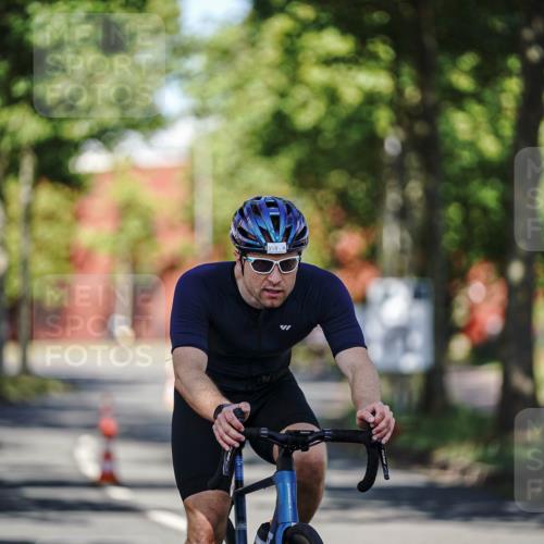 09.08.2026 - GEWOBA Citytriathlon Bremen Michael Burmester http://msf.ph/oto/9943672 09.08.2026 10:24:57 Radfahren 314, 358 meine-sportfotos.de