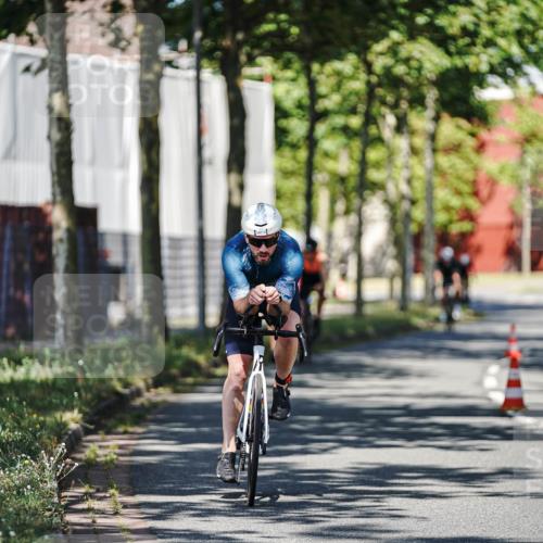 09.08.2026 - GEWOBA Citytriathlon Bremen Michael Burmester http://msf.ph/oto/9943677 09.08.2026 10:25:17 Radfahren 323, 360, 377, 427 meine-sportfotos.de