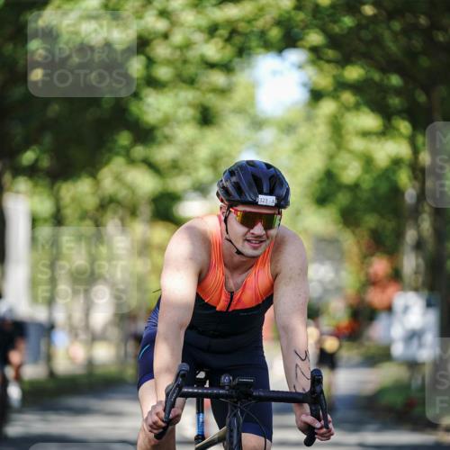 09.08.2026 - GEWOBA Citytriathlon Bremen Michael Burmester http://msf.ph/oto/9943685 09.08.2026 10:25:22 Radfahren 301, 323, 336, 360, 377, 427 meine-sportfotos.de