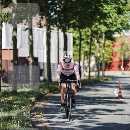 09.08.2026 - GEWOBA Citytriathlon Bremen Michael Burmester http://msf.ph/oto/9943697 09.08.2026 10:25:32 Radfahren 301, 323, 336, 345, 360, 376, 427 meine-sportfotos.de