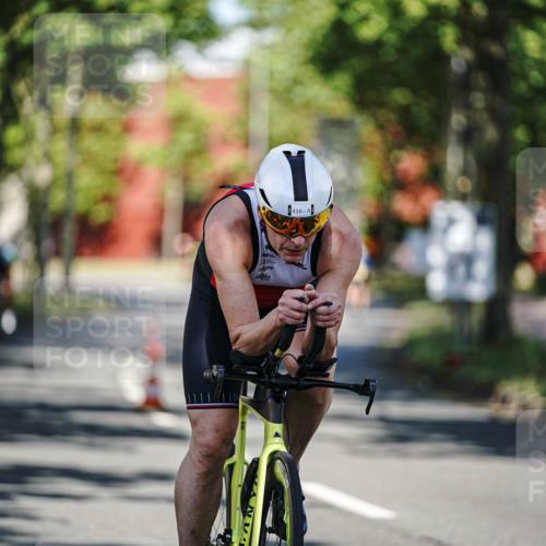 09.08.2026 - GEWOBA Citytriathlon Bremen Michael Burmester http://msf.ph/oto/9943713 09.08.2026 10:25:58 Radfahren 322, 372, 389, 416 meine-sportfotos.de
