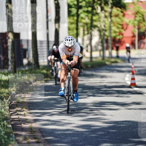 09.08.2026 - GEWOBA Citytriathlon Bremen Michael Burmester http://msf.ph/oto/9943718 09.08.2026 10:26:14 Radfahren 293, 378, 389, 398 meine-sportfotos.de