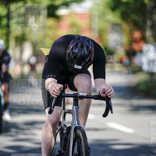 09.08.2026 - GEWOBA Citytriathlon Bremen Michael Burmester http://msf.ph/oto/9943724 09.08.2026 10:26:17 Radfahren 293, 318, 378, 398 meine-sportfotos.de