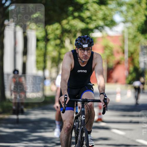 09.08.2026 - GEWOBA Citytriathlon Bremen Michael Burmester http://msf.ph/oto/9943757 09.08.2026 10:27:03 Radfahren 315, 321, 375, 400 meine-sportfotos.de