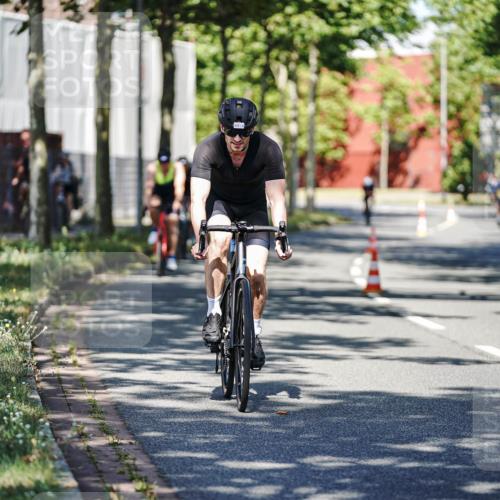 09.08.2026 - GEWOBA Citytriathlon Bremen Michael Burmester http://msf.ph/oto/9943798 09.08.2026 10:28:31 Radfahren 329, 332, 340, 362, 369, 502 meine-sportfotos.de
