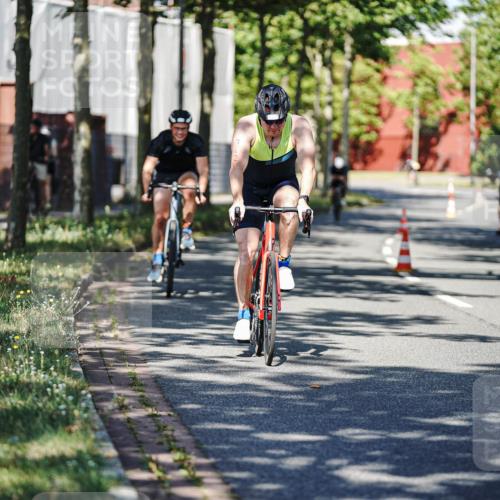 09.08.2026 - GEWOBA Citytriathlon Bremen Michael Burmester http://msf.ph/oto/9943801 09.08.2026 10:28:33 Radfahren 329, 332, 340, 362, 369, 502 meine-sportfotos.de